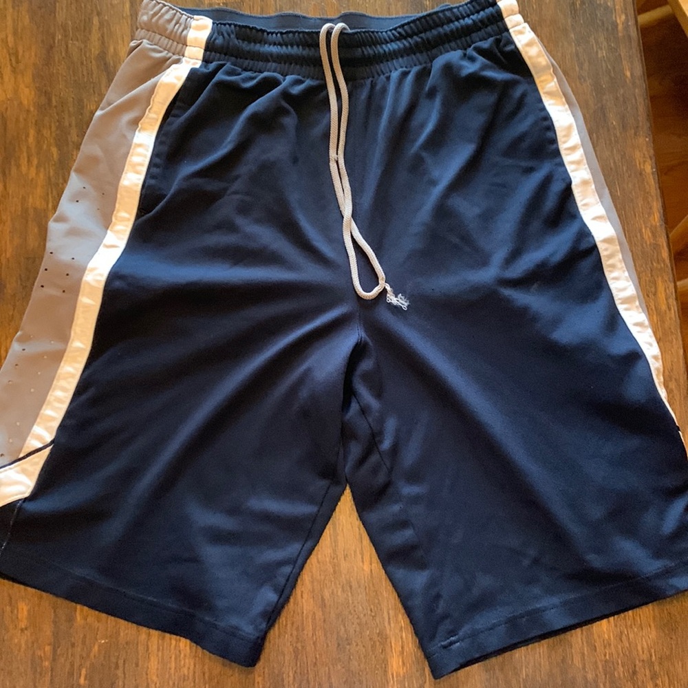 Nike Dri-Fit Basket-Ball Shorts XL